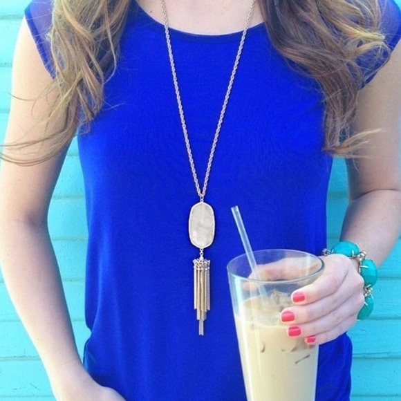 KENDRA SCOTT • Gold Rayne Mother Of Pearl Long Tassel Necklace - Picture 4 of 7